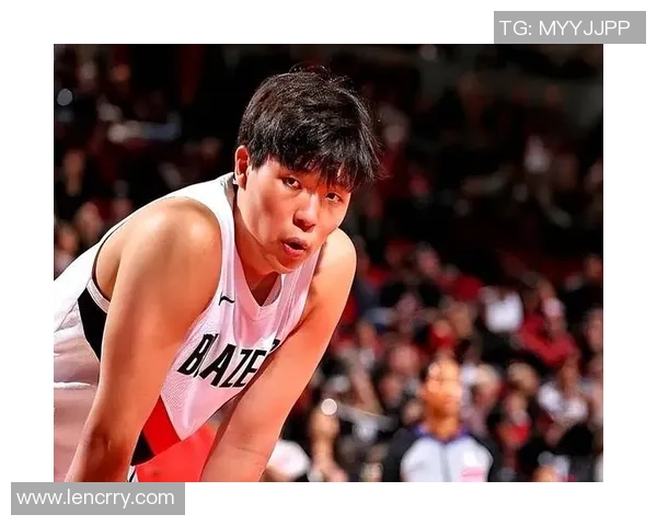 开拓者与勇士第三战赛后发布会精彩回顾与球员表现分析